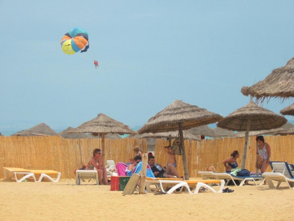 Daphne Bahia Beach Hotel Hammamet Kültér fotó